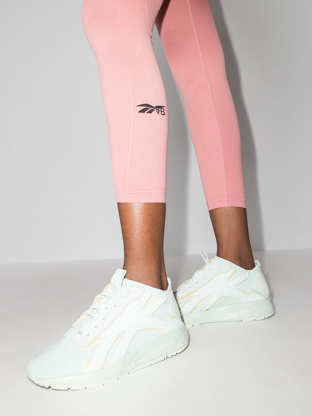 фото Reebok x victoria beckham reebok x vb bolton sock lo lcup lt snkr