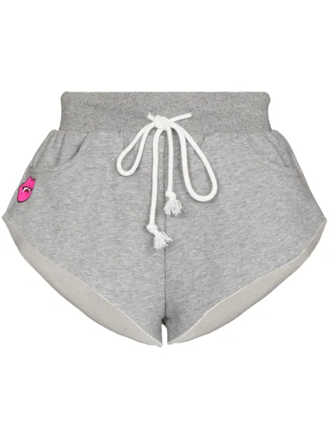 Natasha Zinko shorts deportivos con detalles de parches