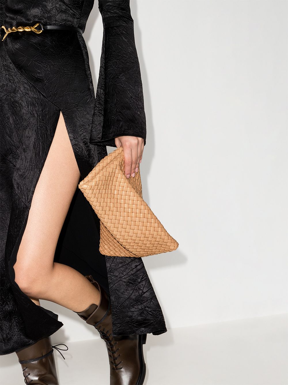 фото Bottega veneta клатч the crisscross