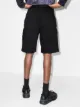 Stone Island Shadow Project شورت بطول الركبة ومزين بسحاب