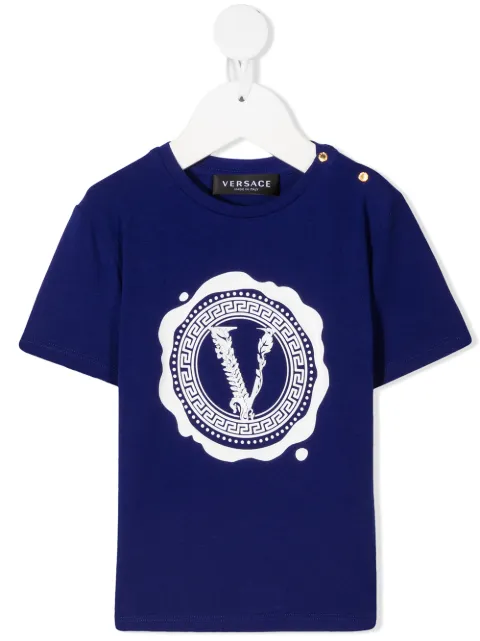 Young Versace تيشيرت بطبعة 'فيرتوس'