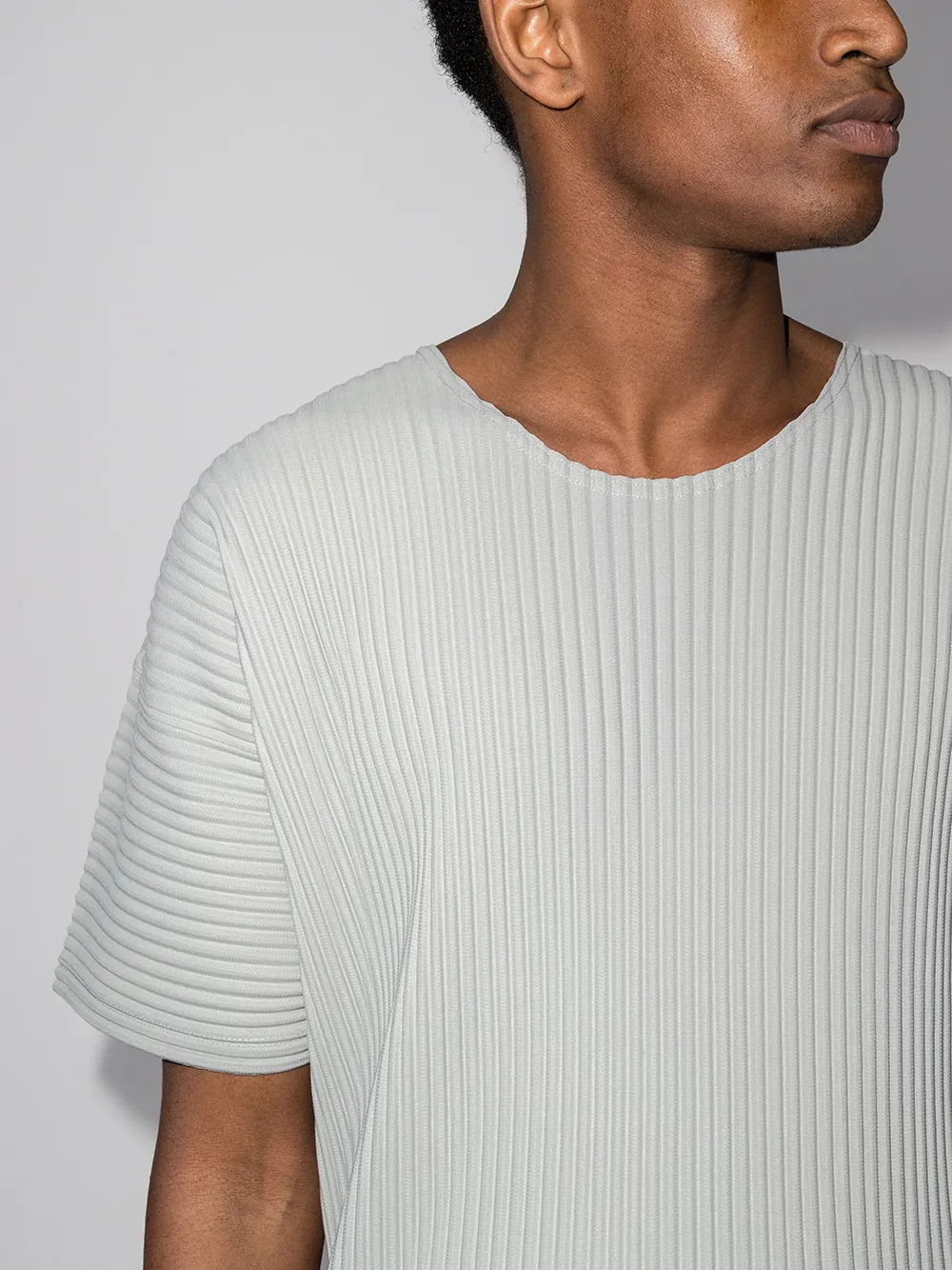 фото Homme plissé issey miyake плиссированная футболка с короткими рукавами