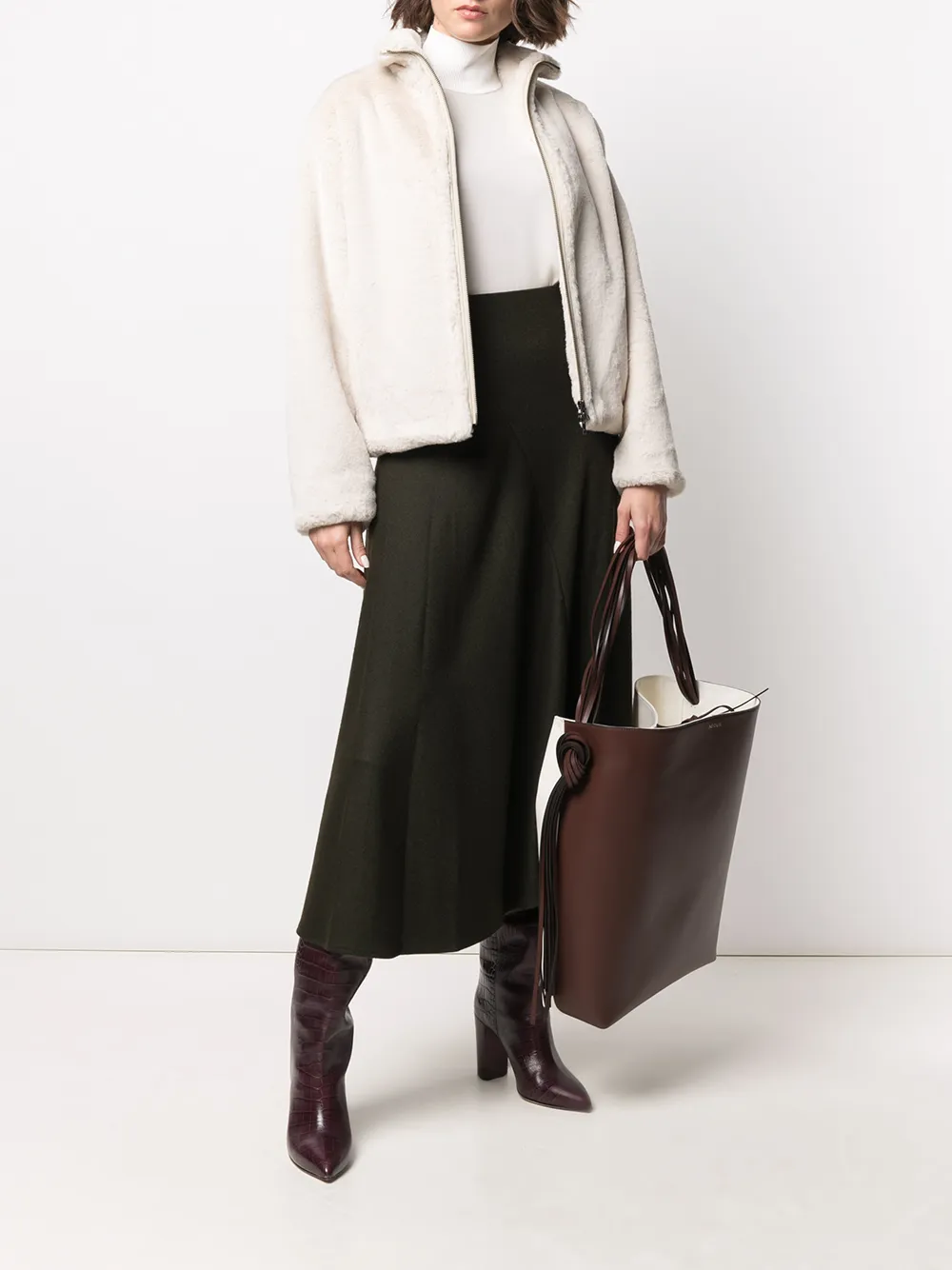 фото Vince бомбер с высоким воротником