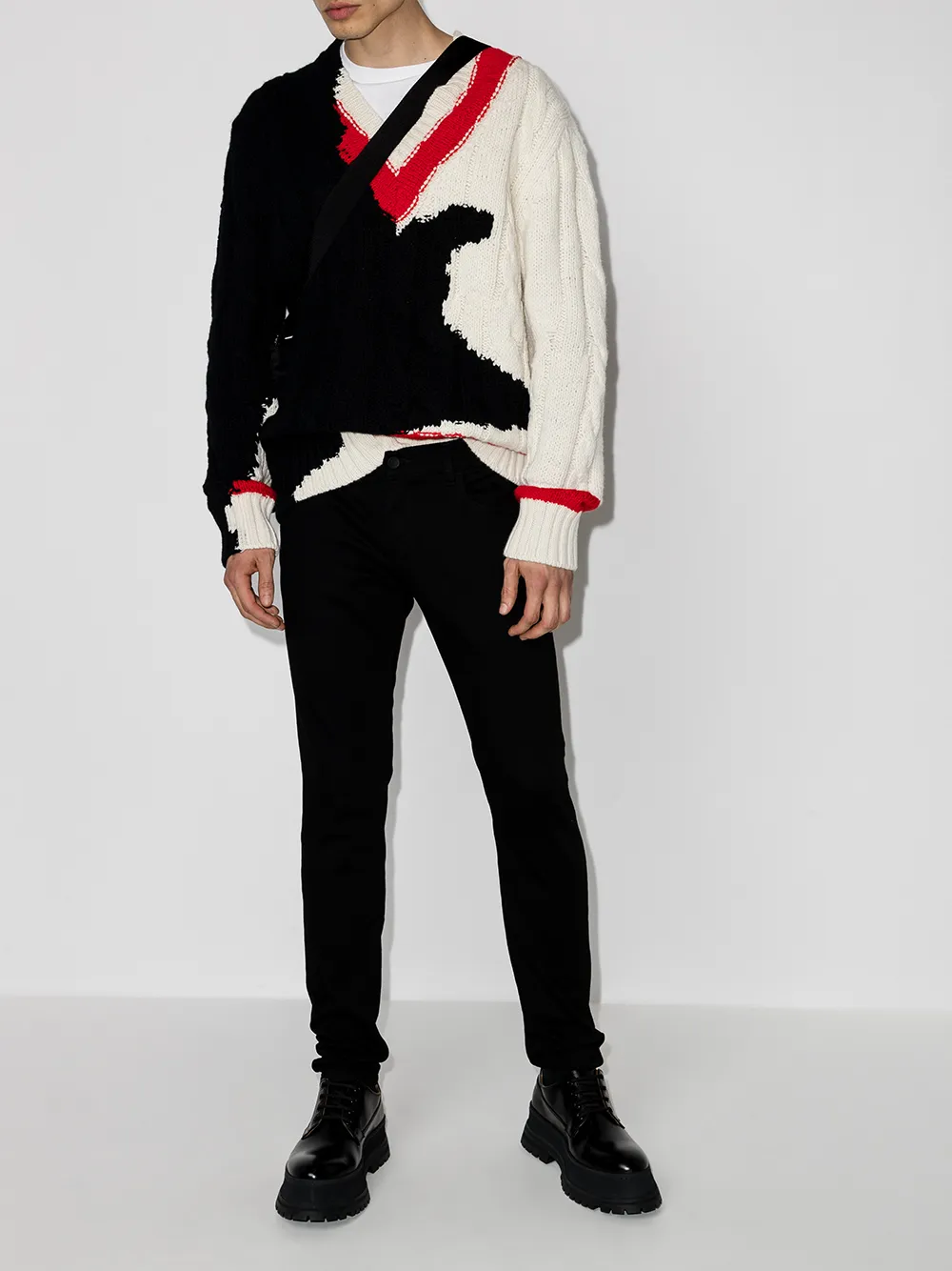 фото Dolce & gabbana узкие джинсы с нашивкой-логотипом