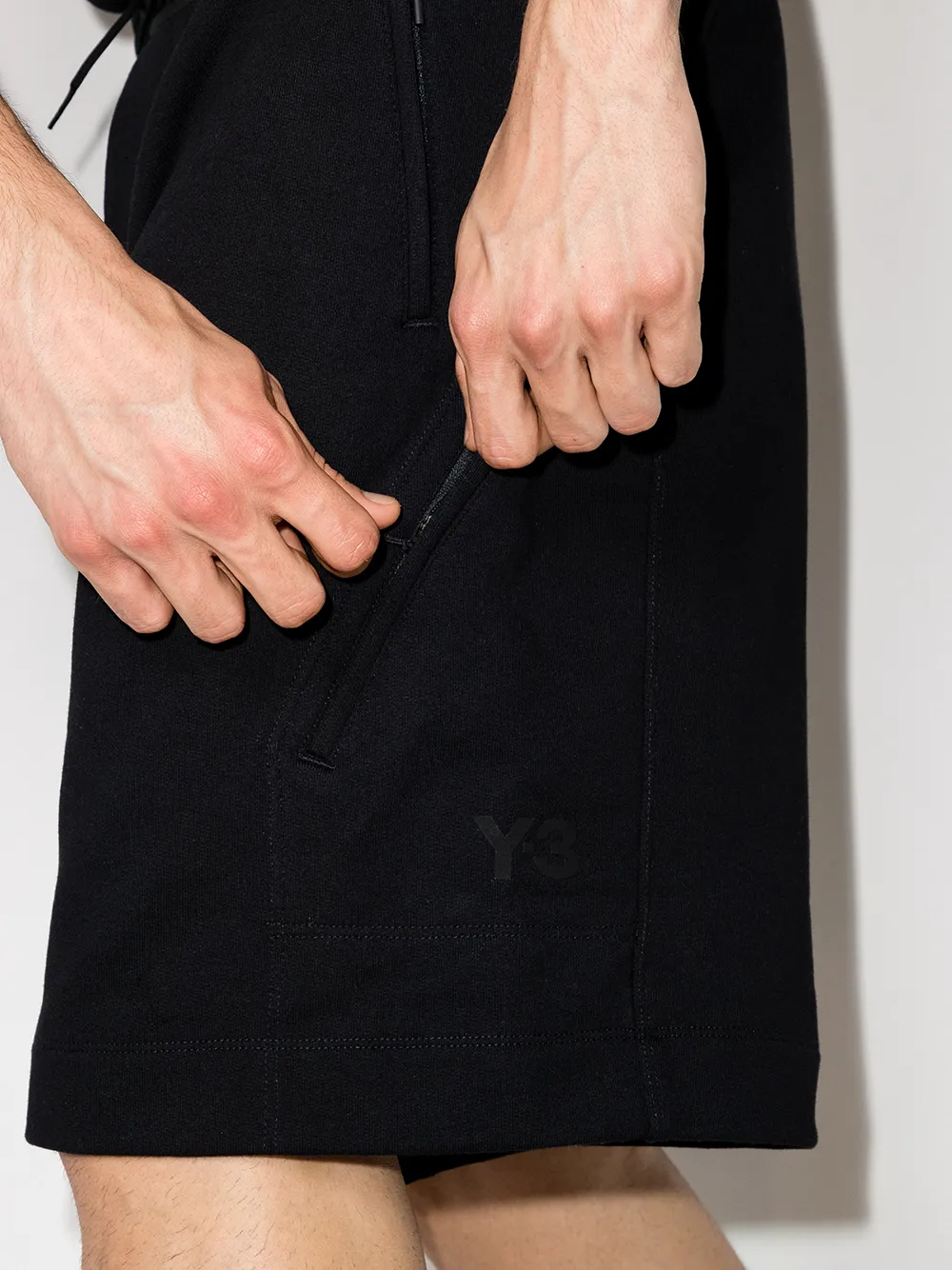 фото Y-3 спортивные шорты с карманами