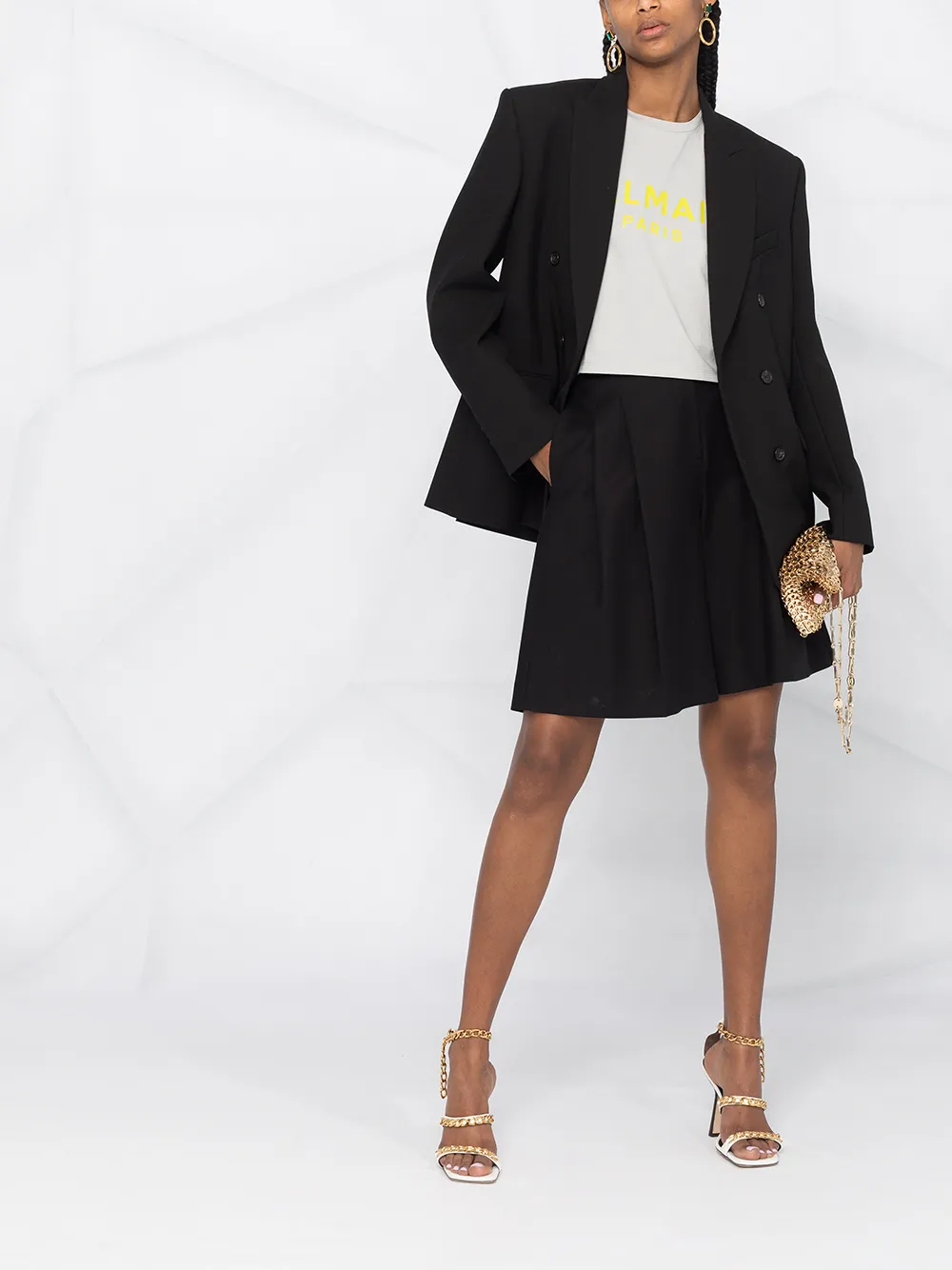 фото Balmain укороченная футболка с логотипом