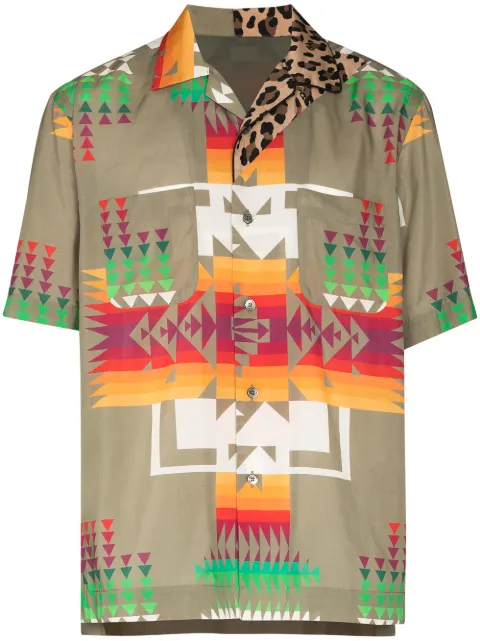 Shop Sacai geometric-print short-sleeve 