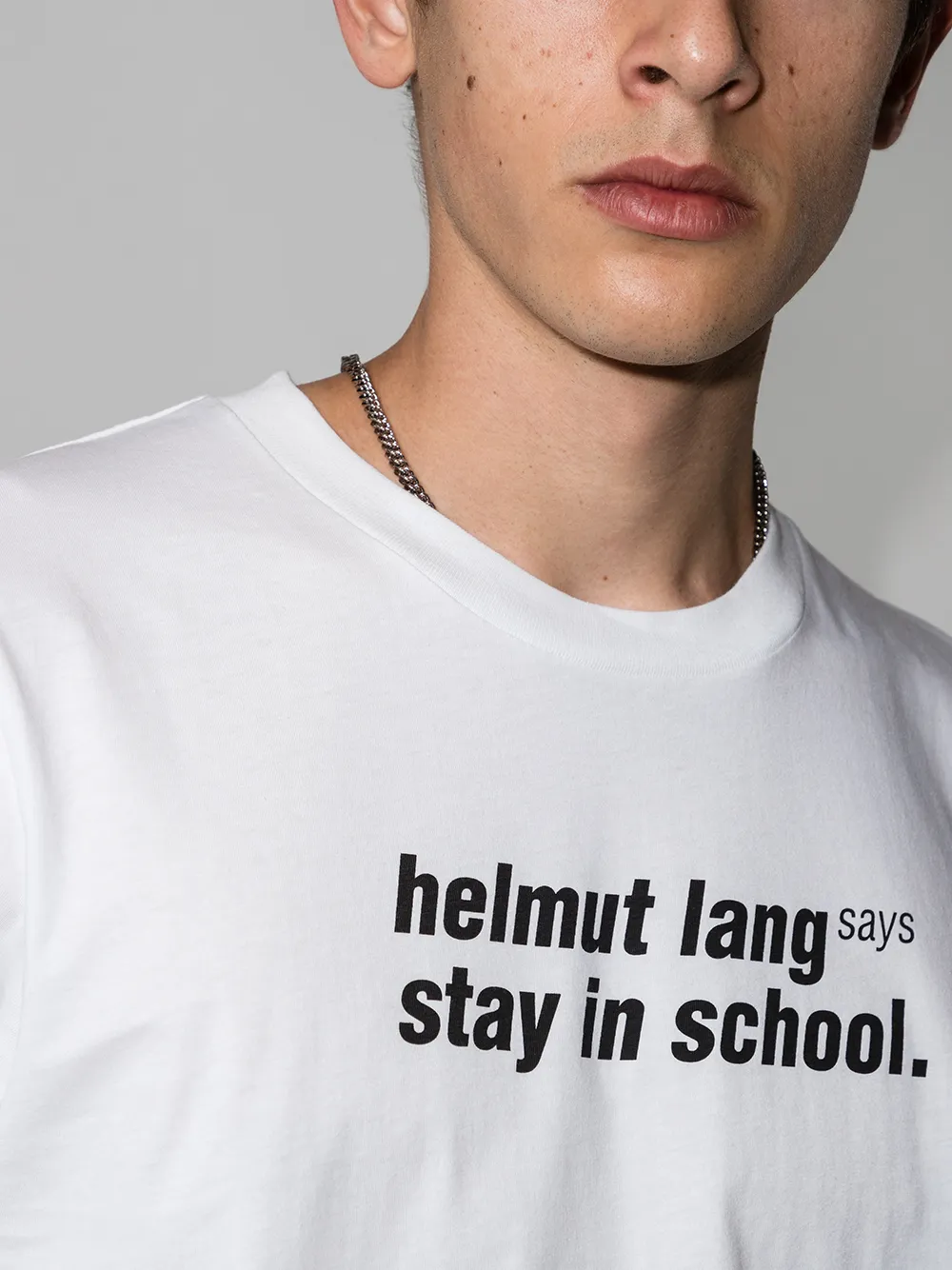 фото Helmut lang футболка с принтом stay in school