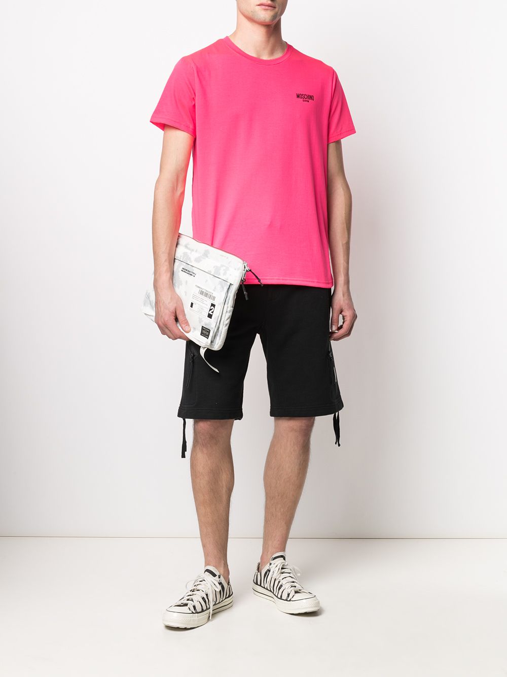 Moschino T-shirt met logoprint - Roze