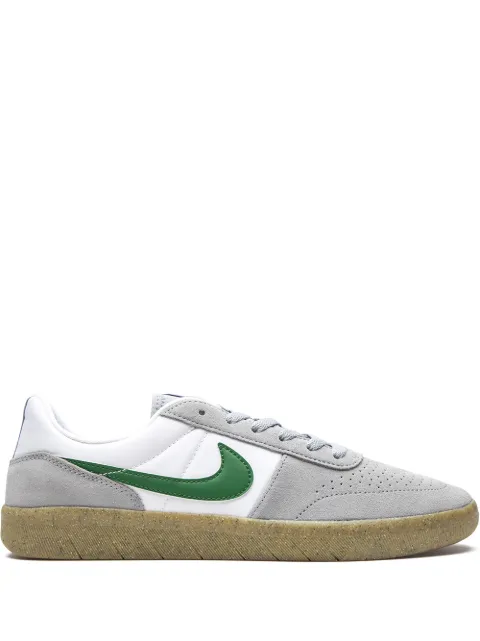 Shop Nike SB Team Classic sneakers with Express Delivery - FARFETCH