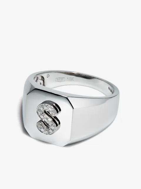 SHAY anillo en oro blanco de 18kt con inicial de S