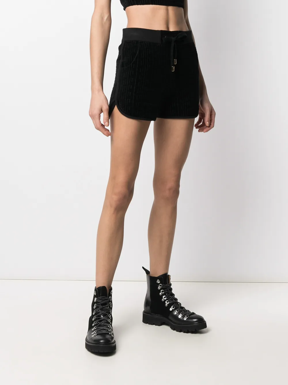 фото Balmain бархатные шорты с монограммой
