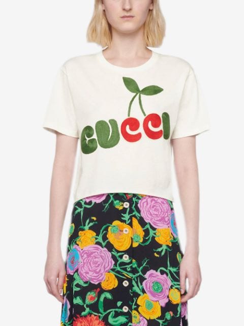 Shop Gucci Cherry Logo Print T Shirt With Express Delivery Farfetch 