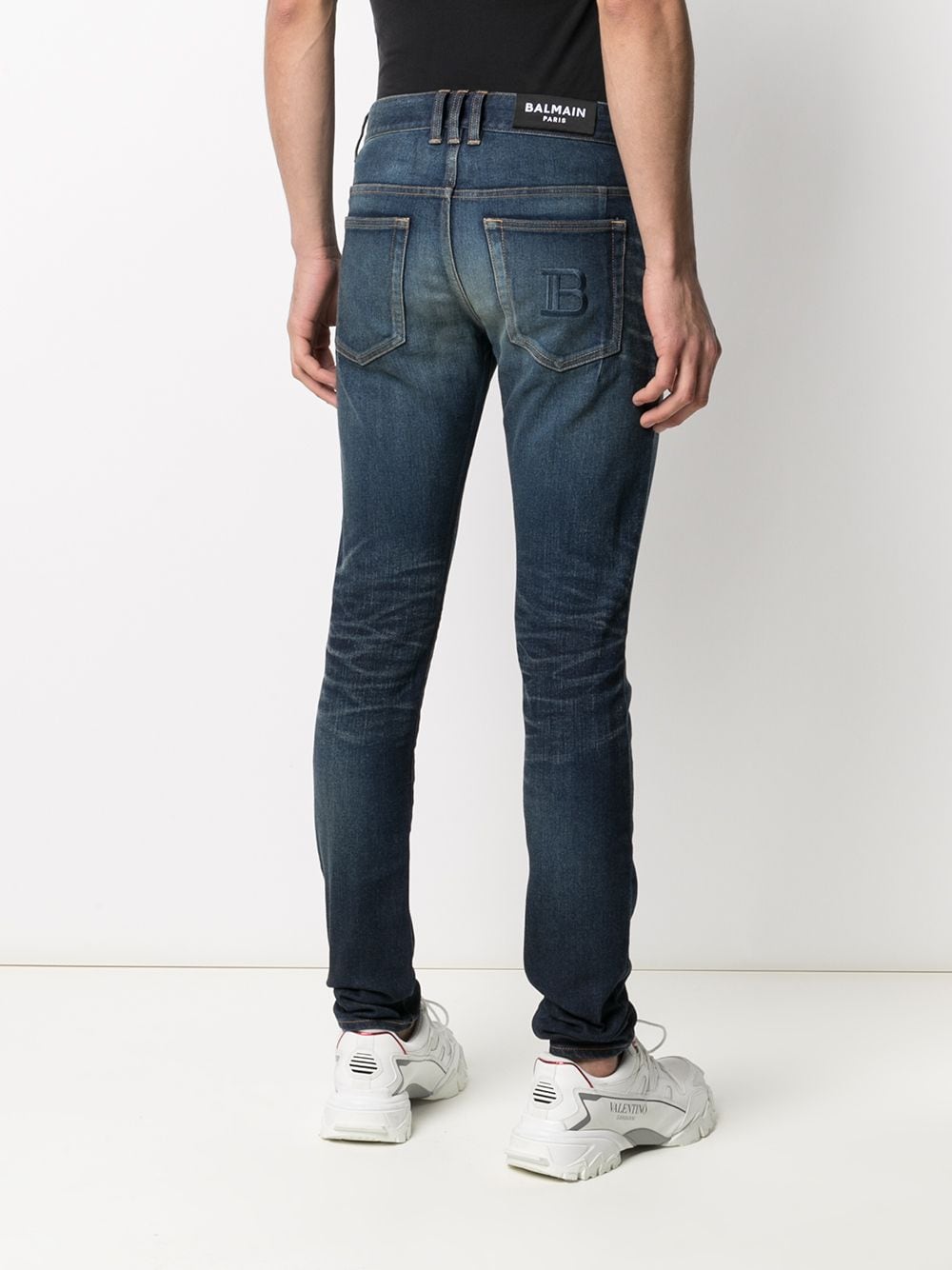 фото Balmain джинсы кроя слим с эффектом потертости
