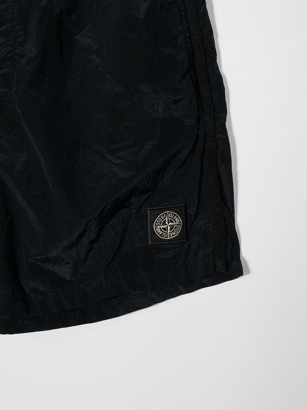 фото Stone island junior спортивные шорты с нашивкой-логотипом