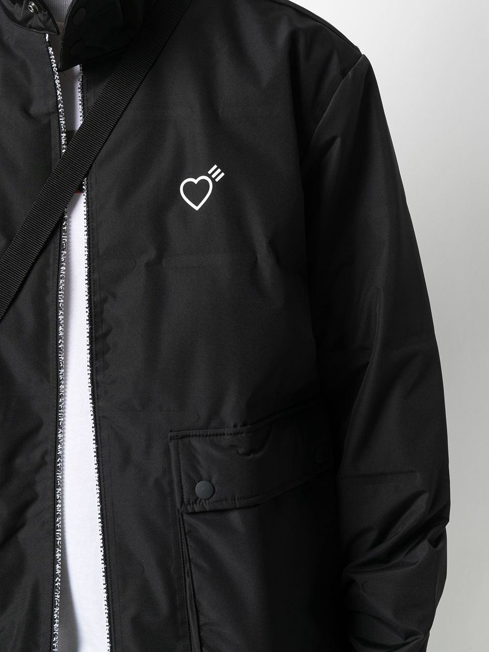 фото Adidas куртка на молнии из коллаборации human made