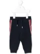 Imagen 1 de BOSS Kidswear joggers con franjas laterales