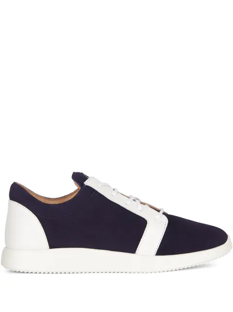 Giuseppe Zanotti в двух тонах