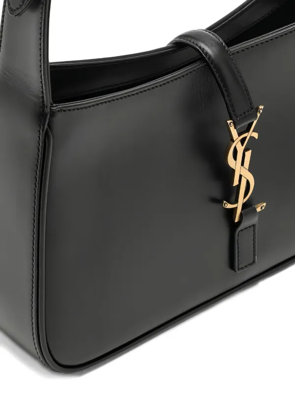 24AW new/Saint Laurent Le5a7Suppleショルダーバッグ Bag Black LE 5 À 7 supple small IN GRAINED LEATHER | Saint Laurent