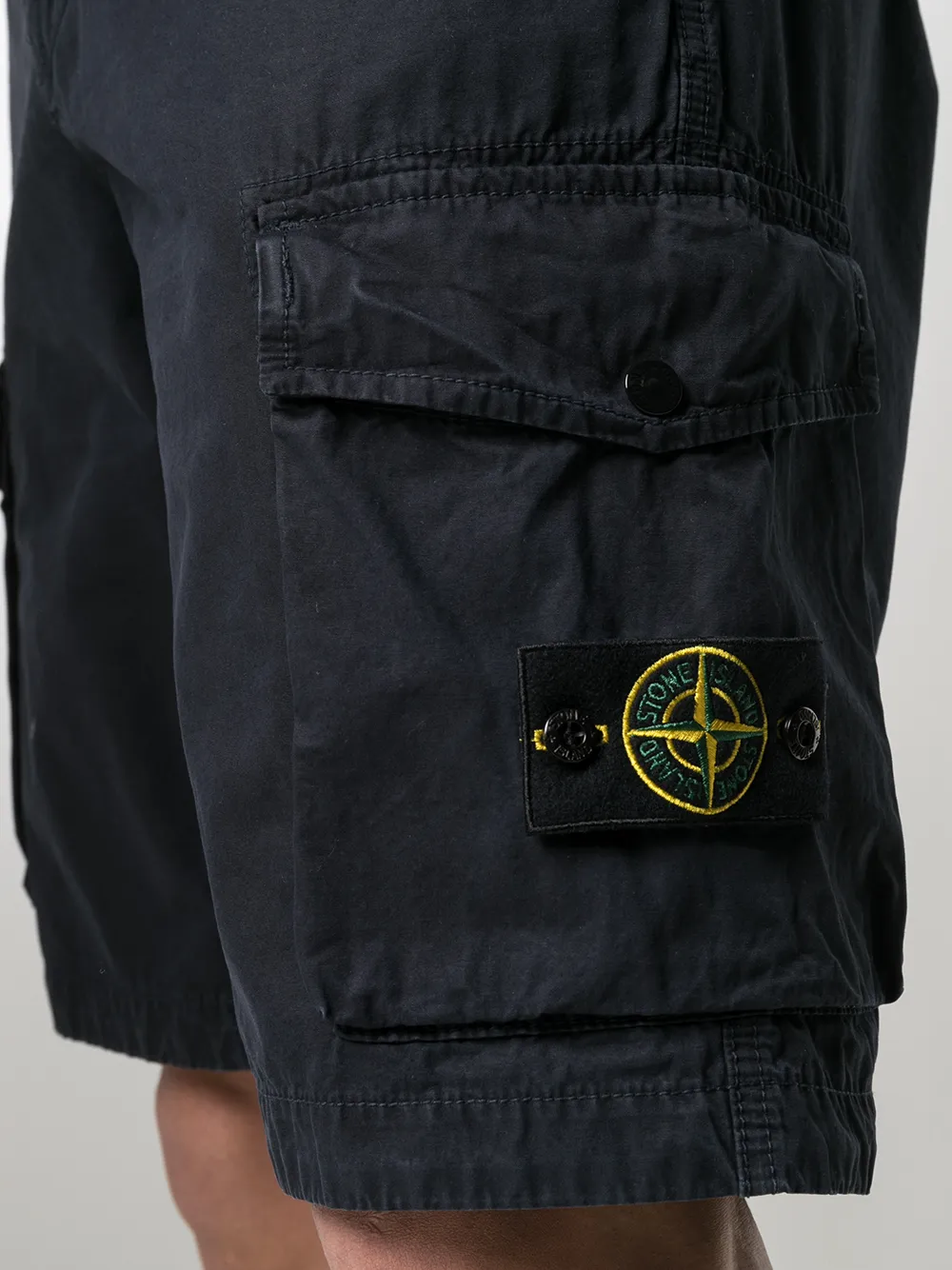 фото Stone island шорты карго с нашивкой-логотипом