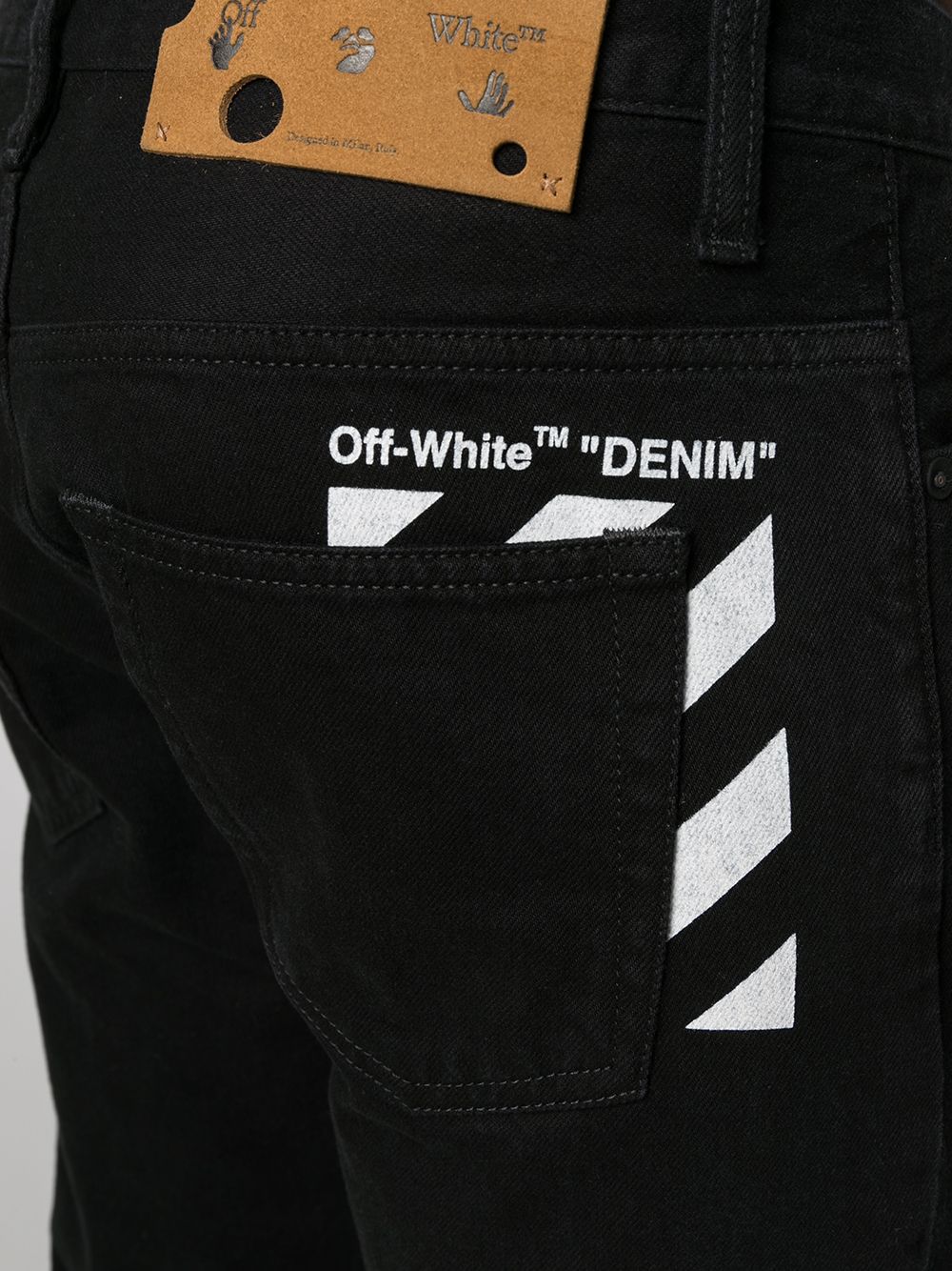 фото Off-white прямые джинсы с логотипом