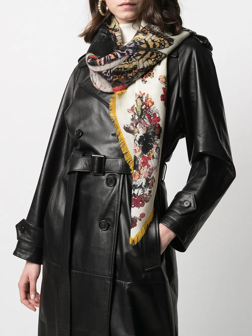 фото Alexander mcqueen шарф с бахромой и принтом