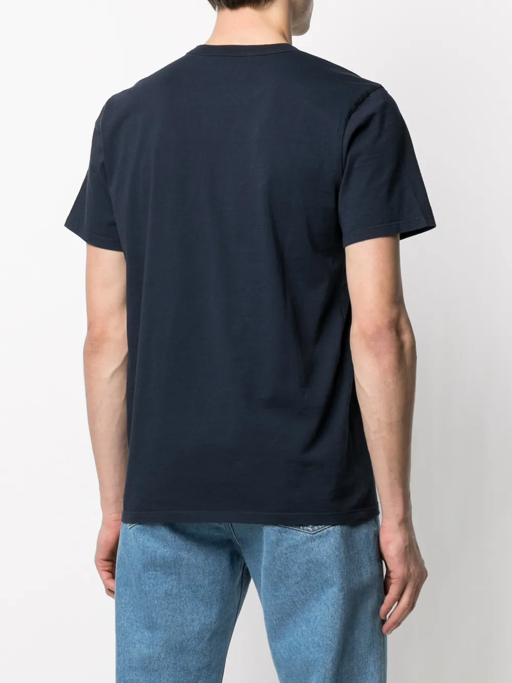 фото Maison kitsuné футболка с нашивкой-логотипом