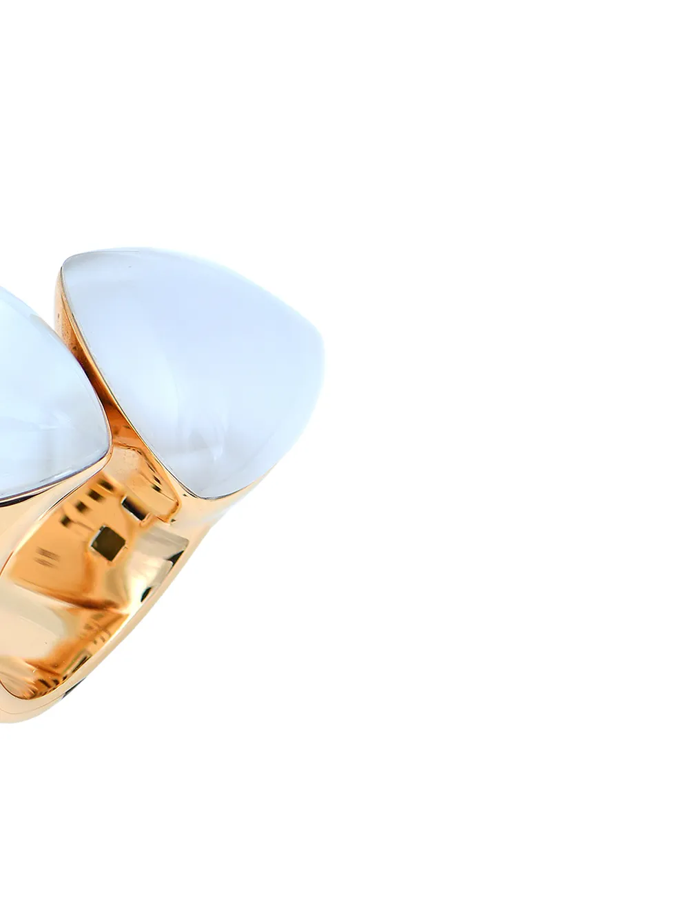 фото Vhernier кольцо freccia из розового золота с горным хрусталем и перламутром