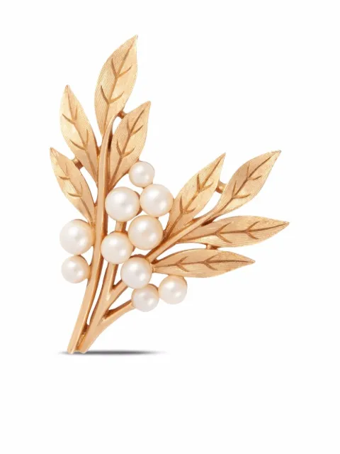 Susan Caplan Vintage 1960s Trifari plant motif brooch