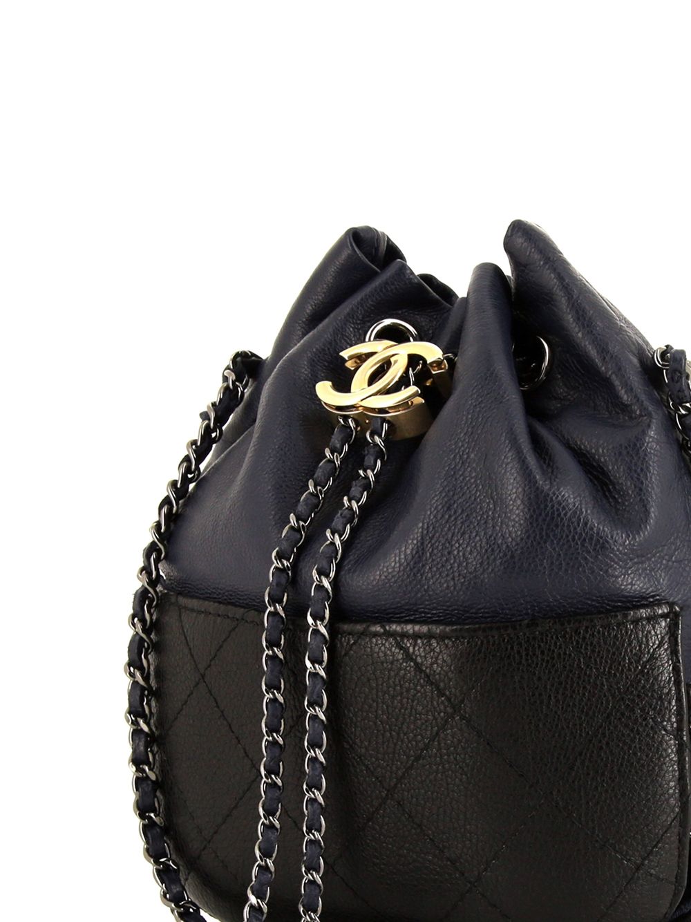 фото Chanel pre-owned стеганая сумка-ведро с логотипом cc