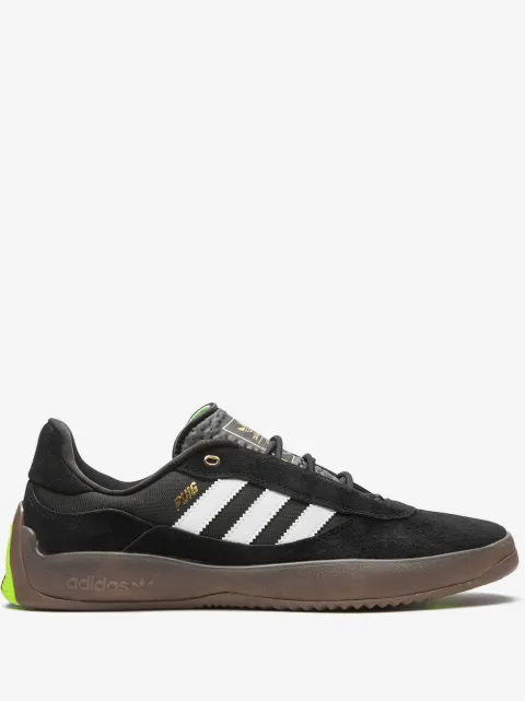 adidas Puig スニーカー