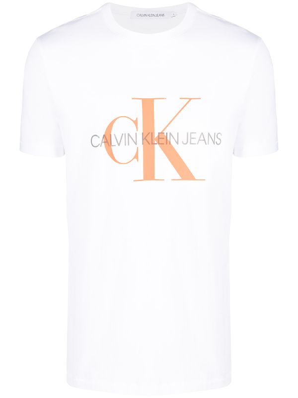 white calvin klein t shirt