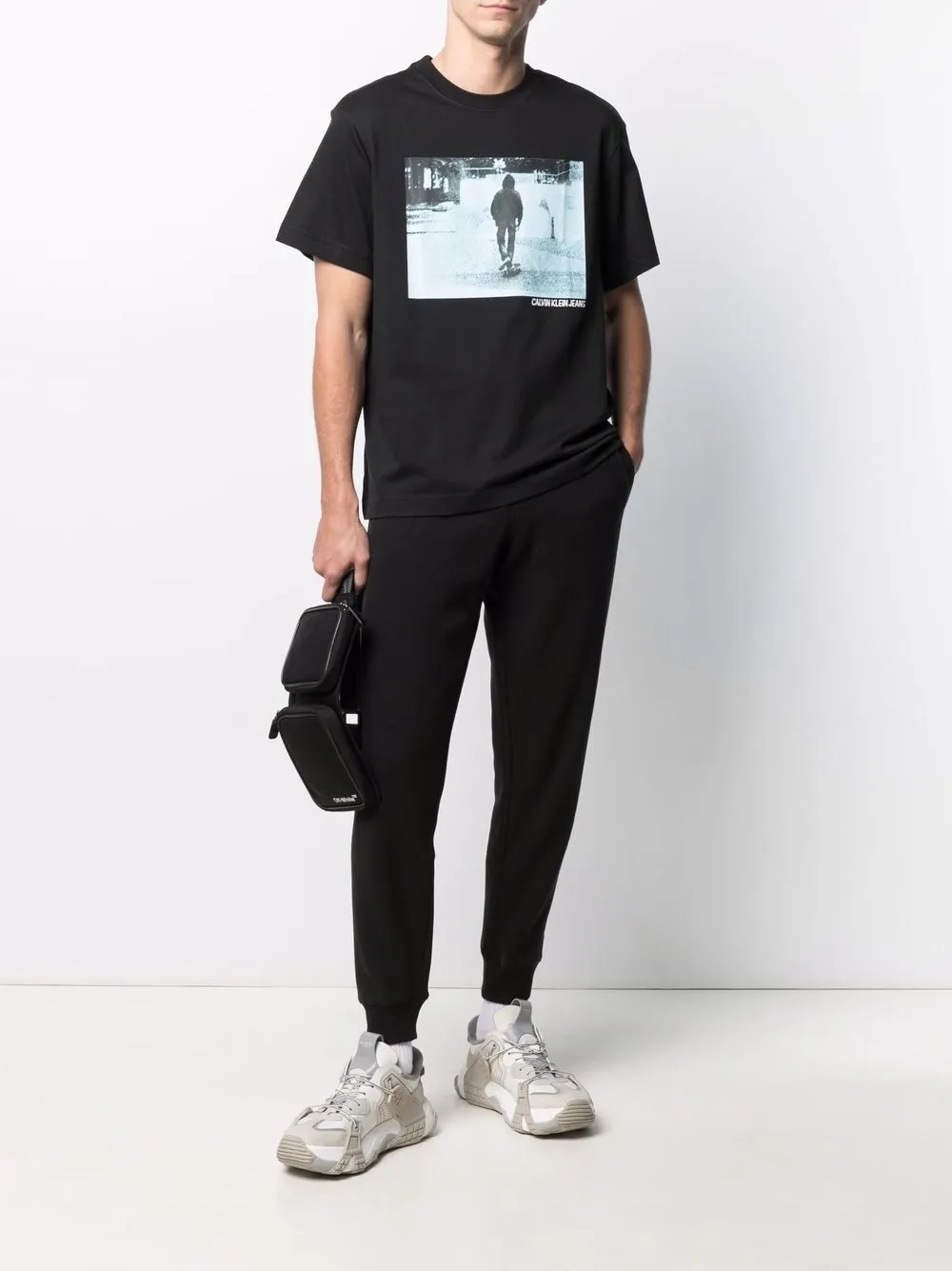 фото Calvin klein jeans футболка с фотопринтом