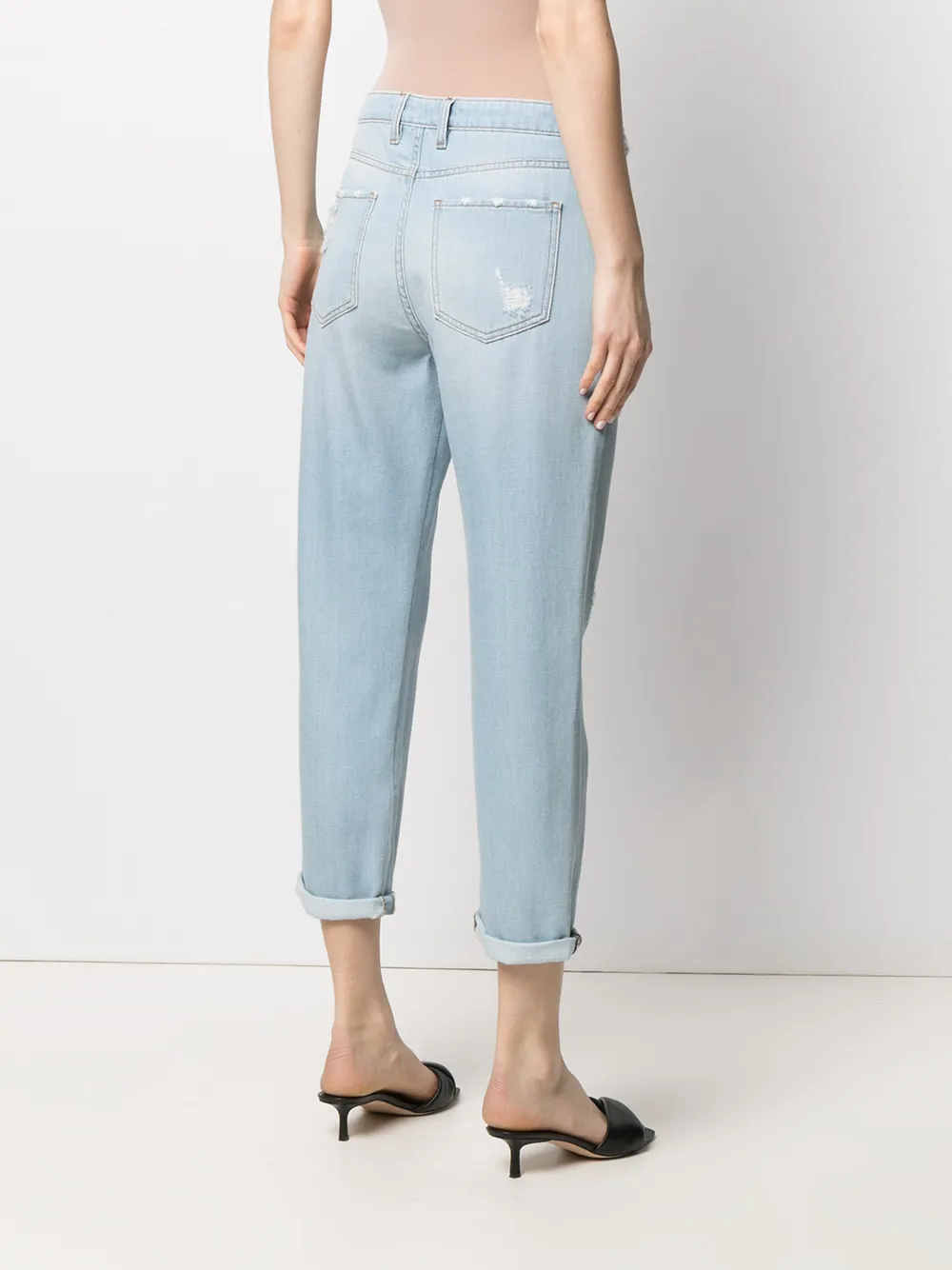 фото Love moschino джинсы бойфренды с надписью