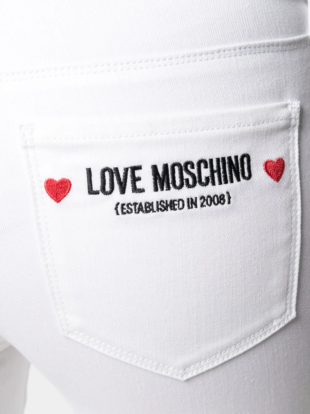 фото Love moschino джинсы скинни с вышитым логотипом