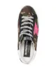 Golden Goose سنيكر 'سوبرستار' بطبعة كاموفلاج