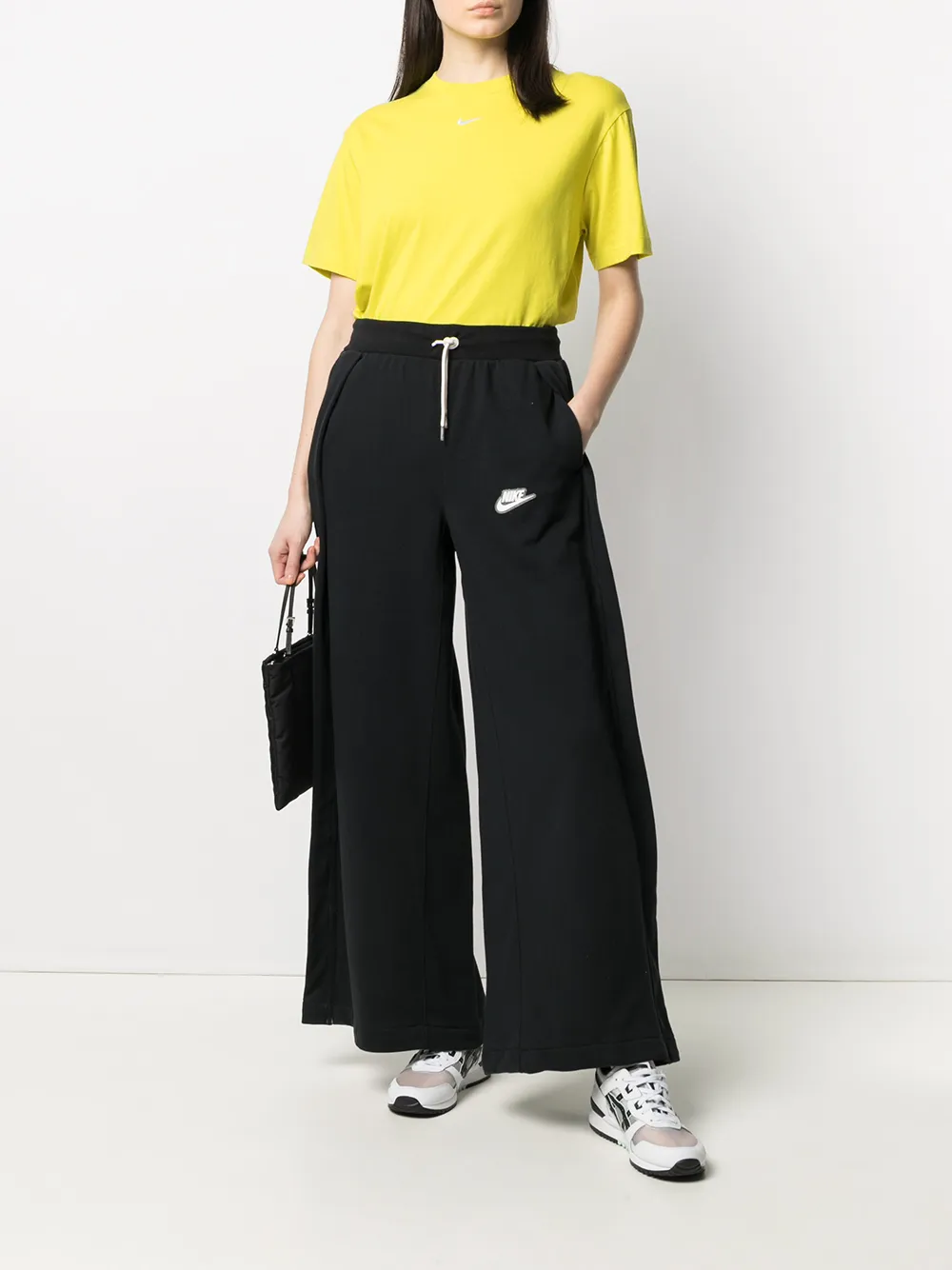 фото Nike широкие брюки с логотипом