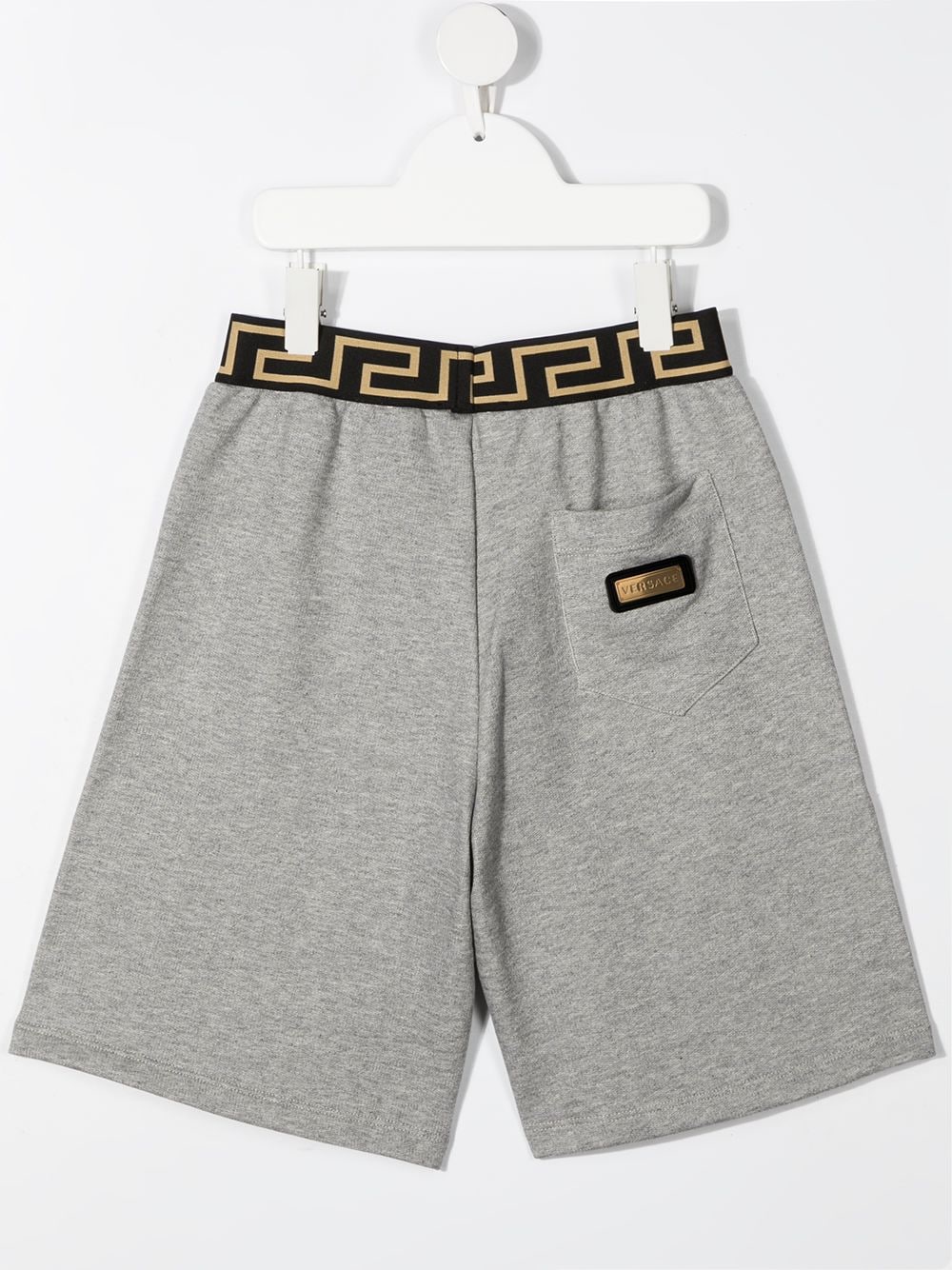 Versace Kids Shorts met Griekse print - Grijs