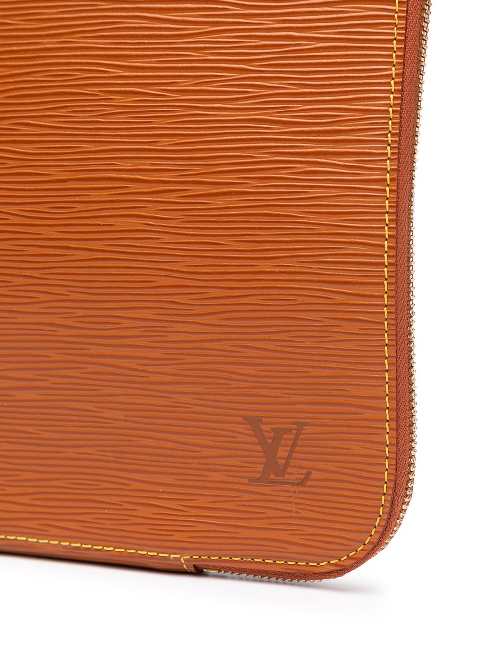 фото Louis vuitton клатч poche documents 38 1999-го года