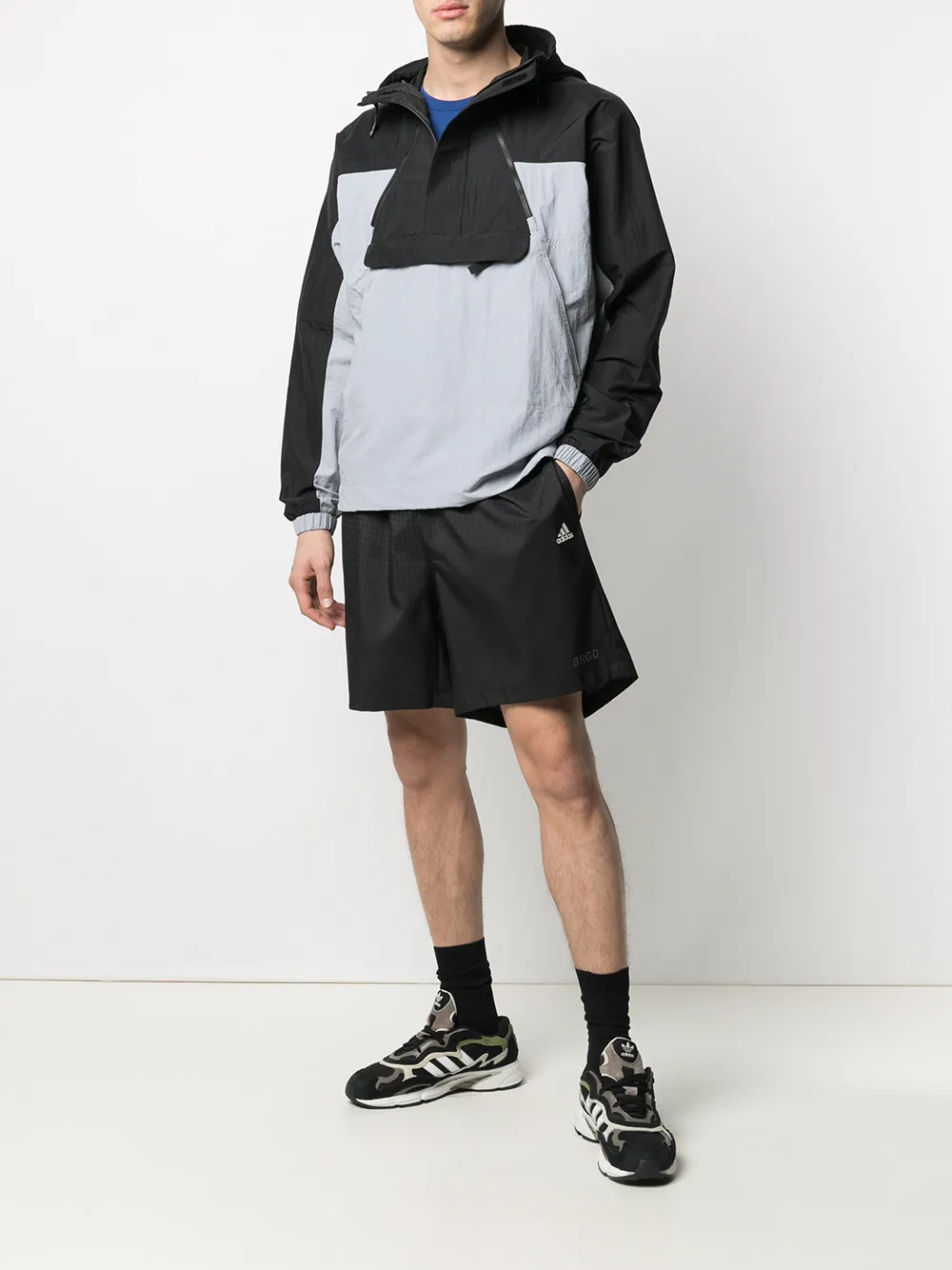 фото Adidas ветровка со вставками