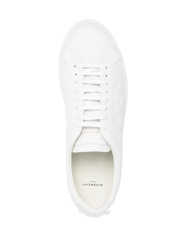 Givenchy embossed logo low-key sneakers - FARFETCH