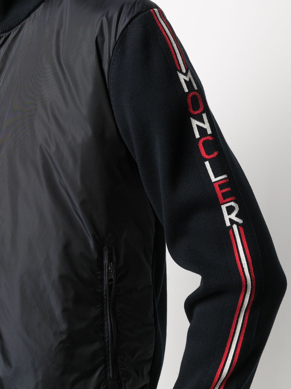 фото Moncler пуховик с логотипом