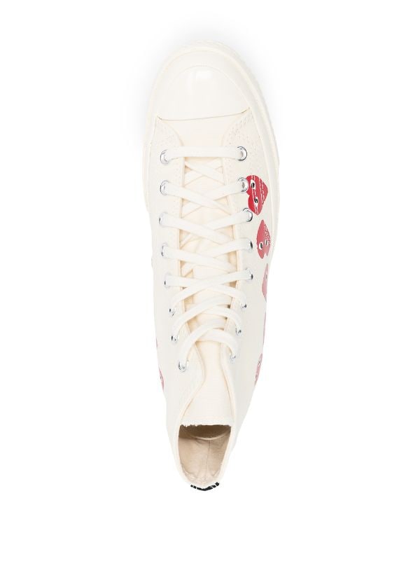 White converse with outlet hearts