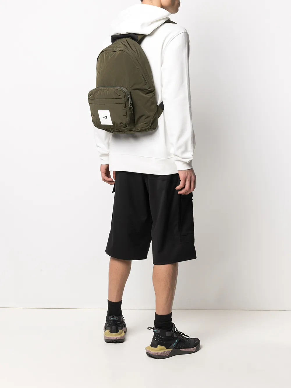 Y-3 logo-patch Backpack - Farfetch