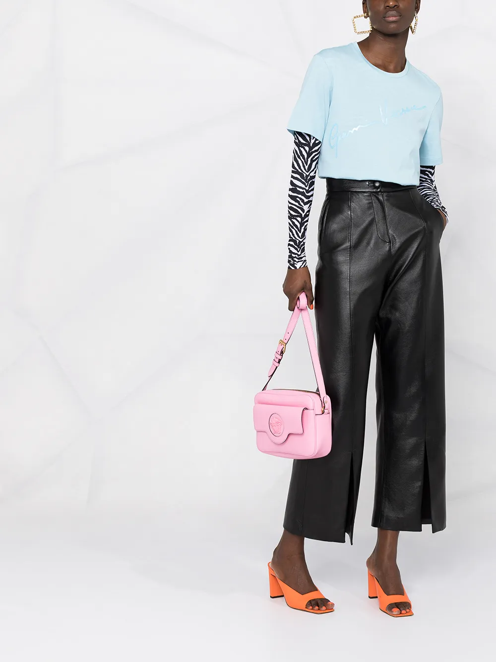 фото Versace футболка с логотипом gv signature