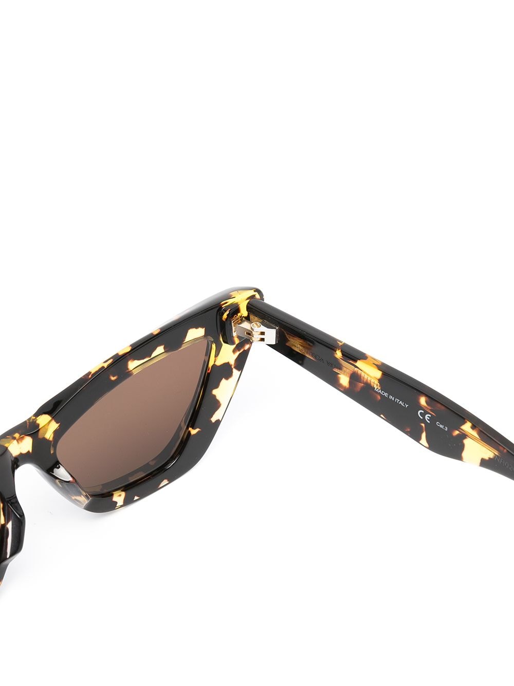фото Bottega veneta eyewear солнцезащитные очки в оправе 'кошачий глаз'