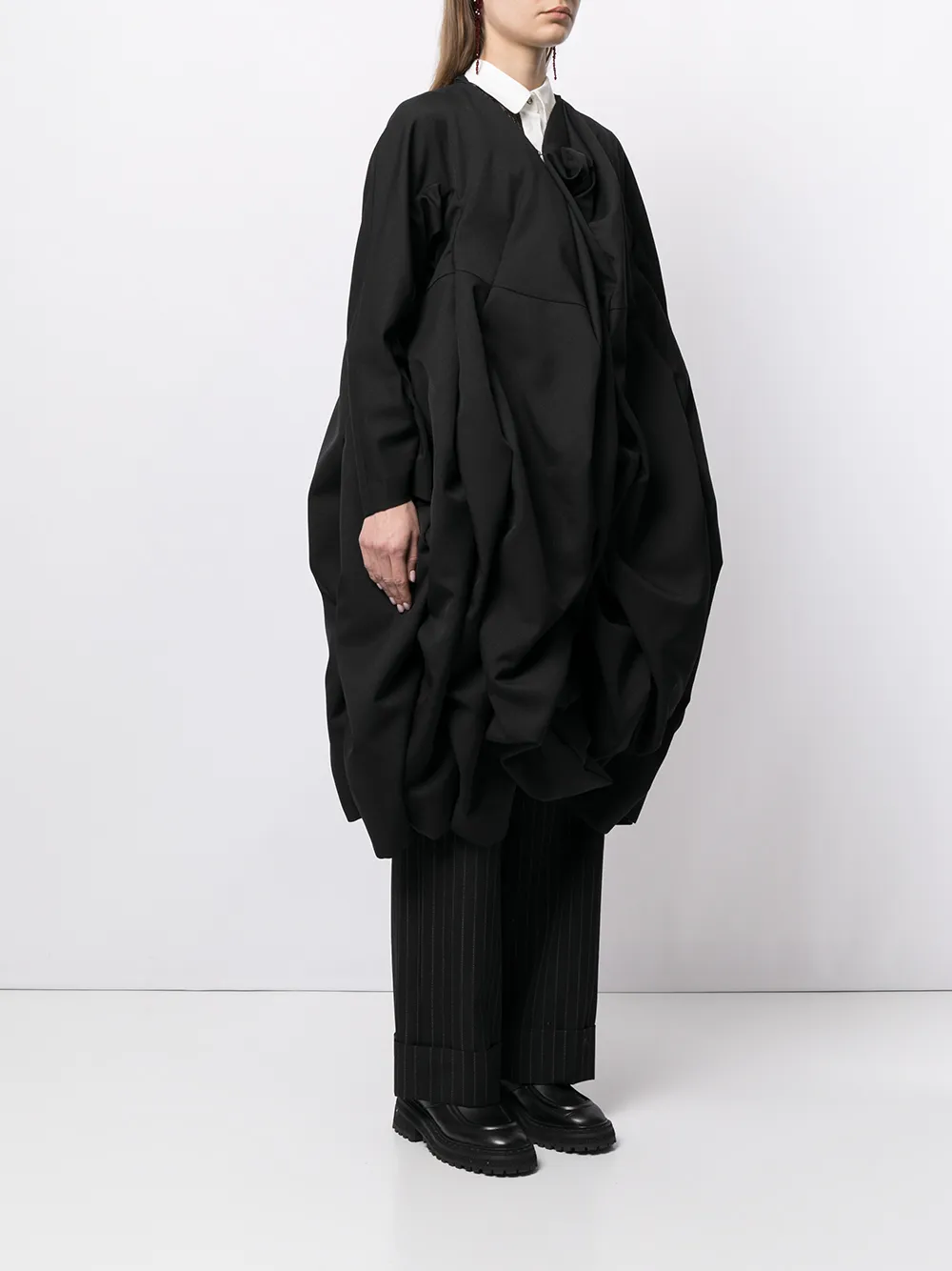 фото Comme des garçons драпированное пальто оверсайз