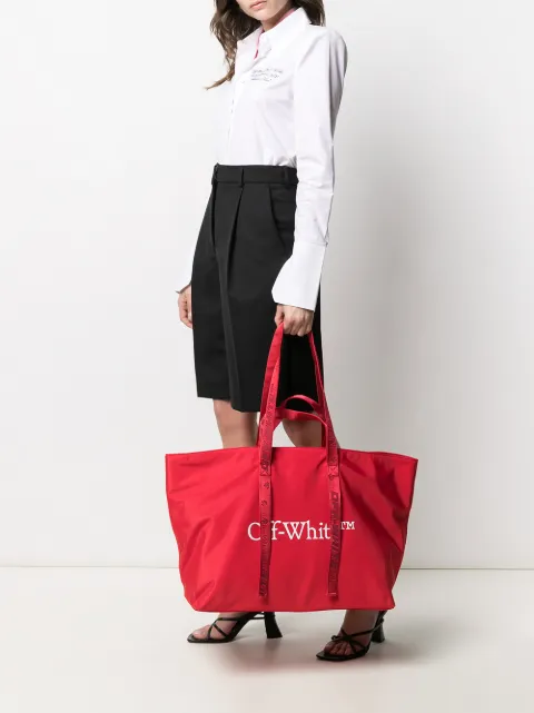 red tote