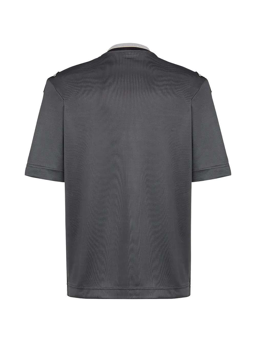 фото Fendi футболка с нашивками