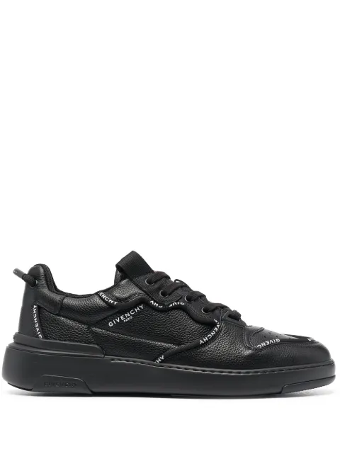 Givenchy с логотипом